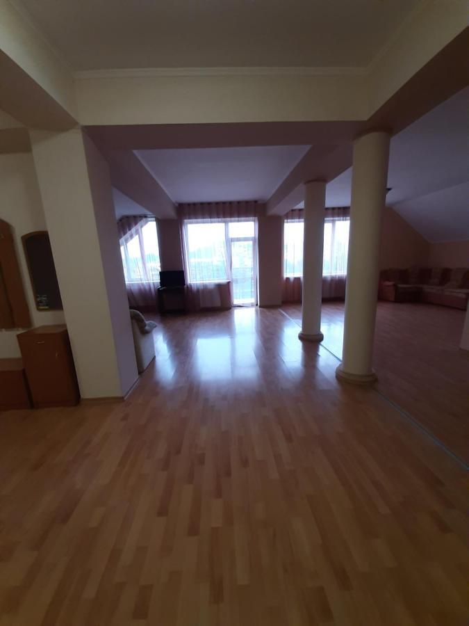 Apartments On Parkaniya 2A Munkács Kültér fotó